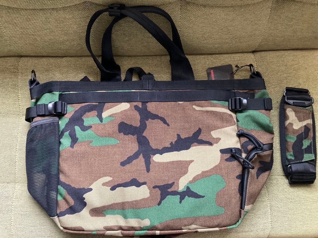 【新品・希少品】ブリーフィング トランジショントートバッグ ウッドランドカモ