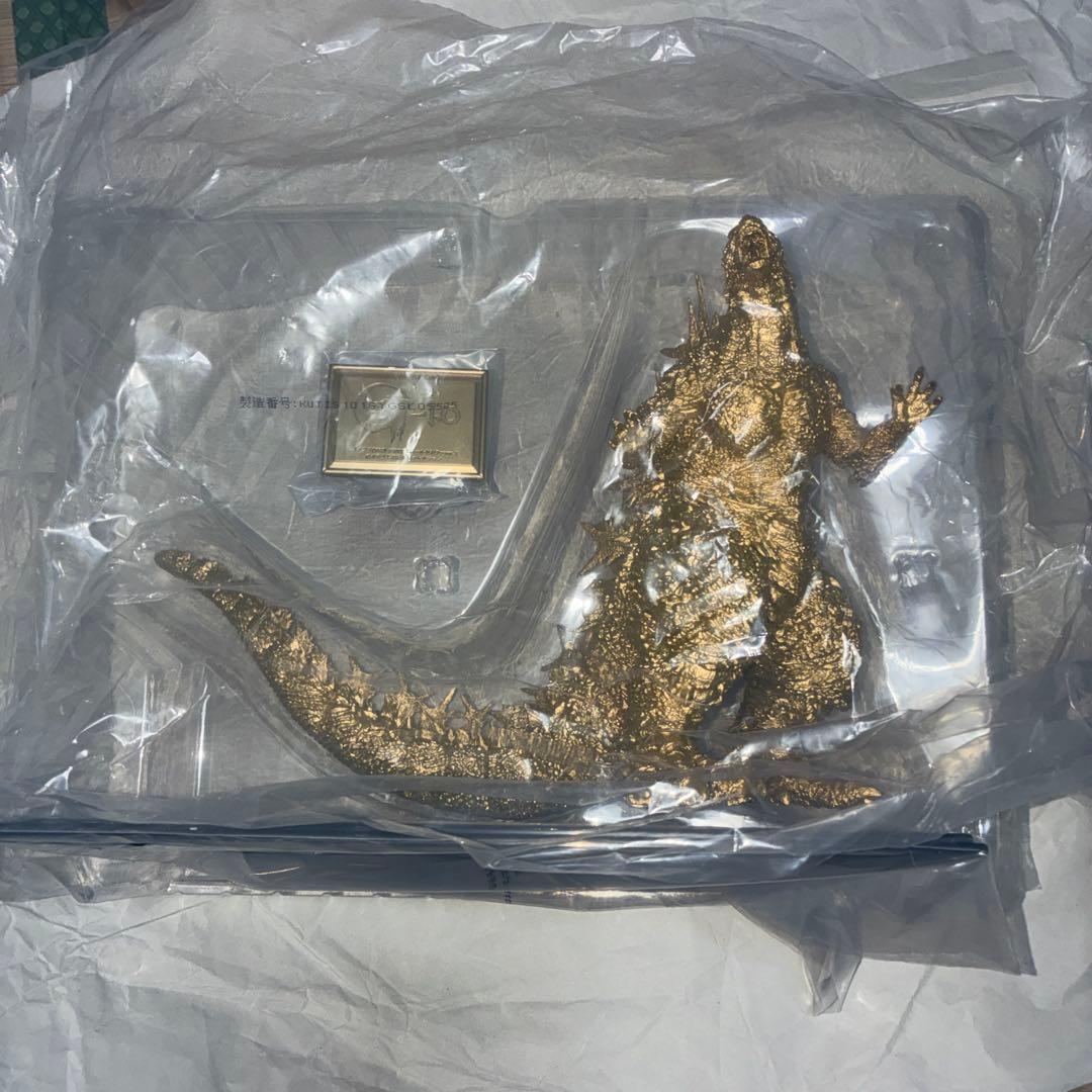 一番くじ　ゴジラ(2023） SOFVICS ゴールドカラーver. 開封済み