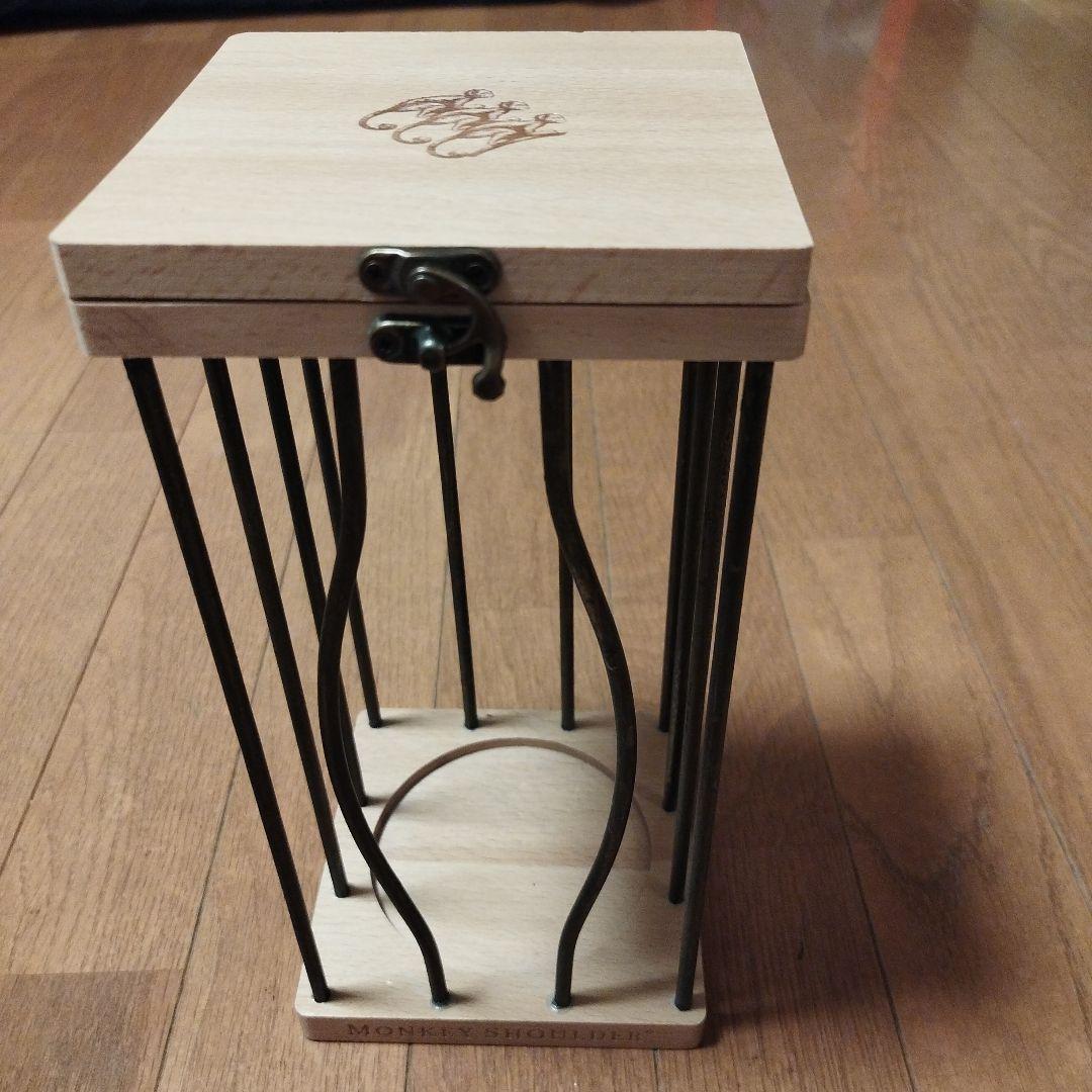 MONKEY SHOULDER モンキーショルダー　檻