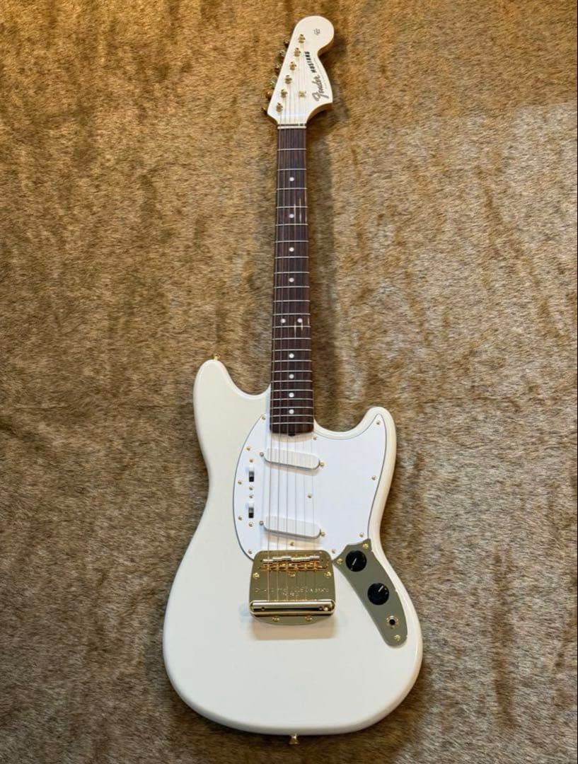 Fender 60s Mustang 2025年限定モデル ゴールドパーツ