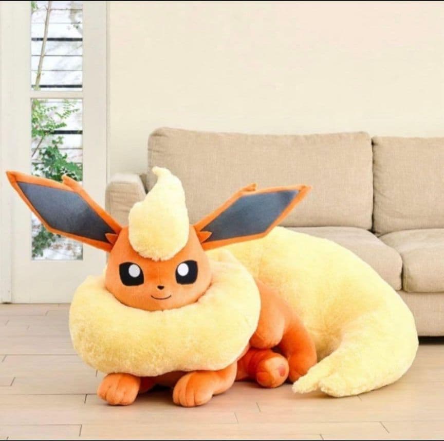 等身大　ブースター　寝そべり　ポケモンセンター　限定　ぬいぐるみ