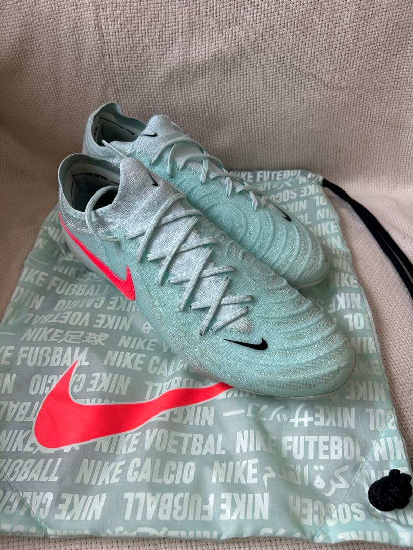 【最終価格！】Nike ファントムGX2エリート　AG 28.5cm