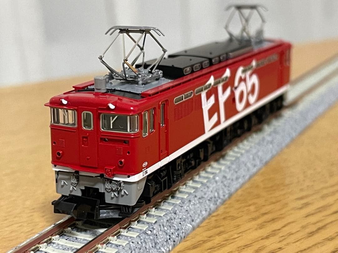 TOMIX EF65 1000形電気機関車（1019号機・レインボー塗装）