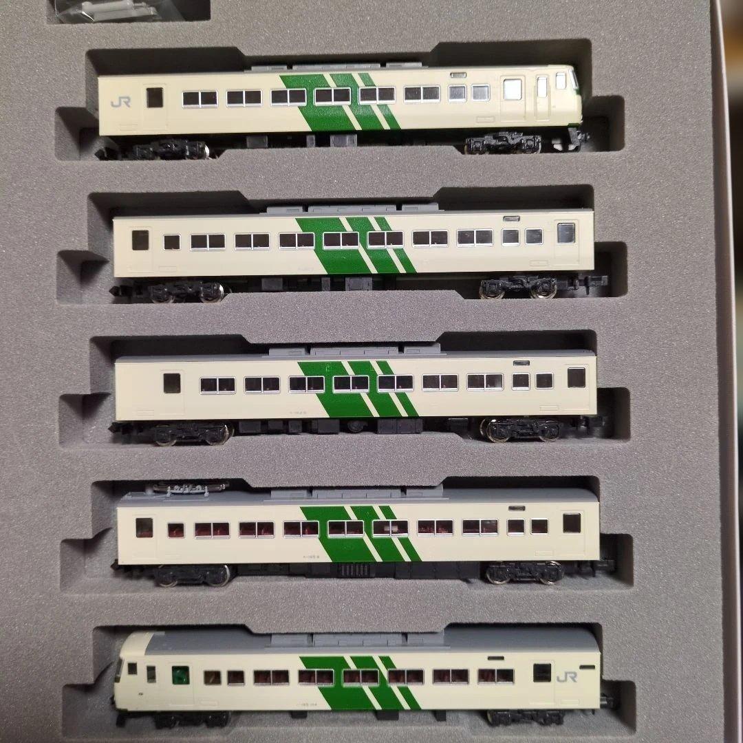 KATO　10-445　185系0番台5両（増結）セット