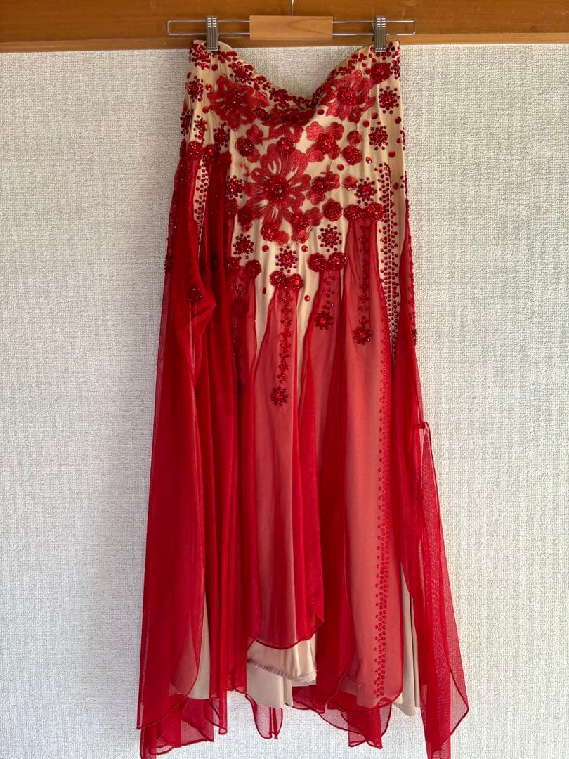 ベリーダンス用ロングドレス 赤とクリーム色