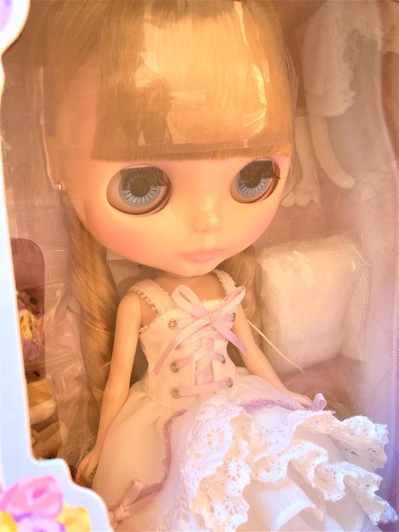 新品・未使用！CWC4000体限定生産 Blythe ラブアンドモア♪