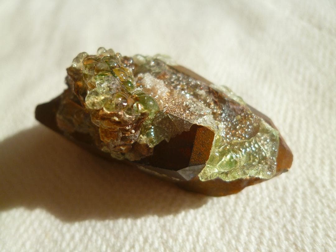 ナミビア産 ハイアライト イン クォーツ 水晶 オパール 原石