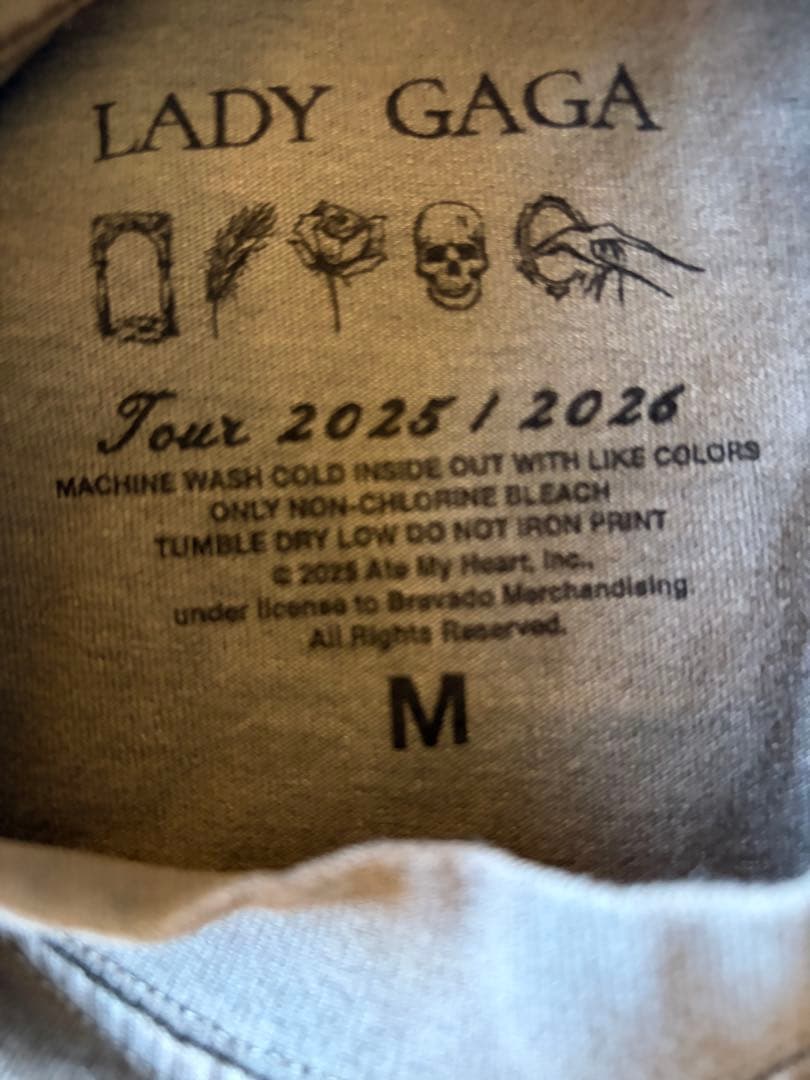Lady Gaga The MAYHEM Ball ツアーTシャツ　Mサイズ