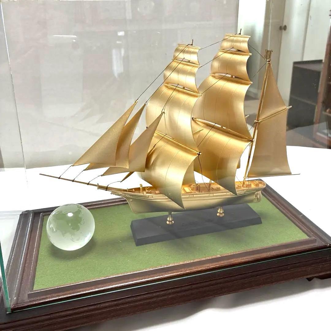 美術工芸品「咸臨丸」　金属製帆船　 ガラスケース付き