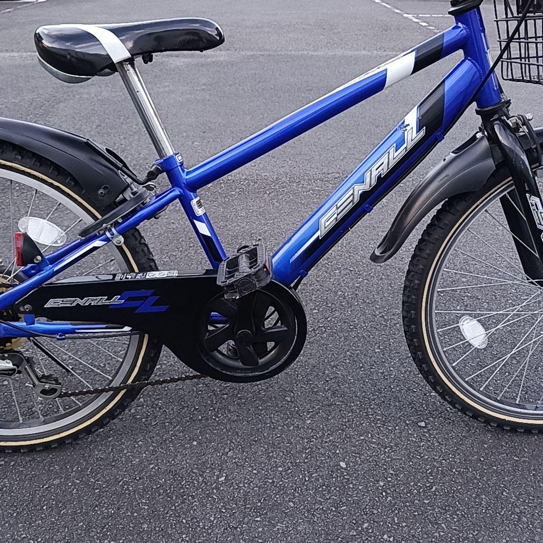 自転車　小学生　22インチ　6段変速　ヘルメット付き