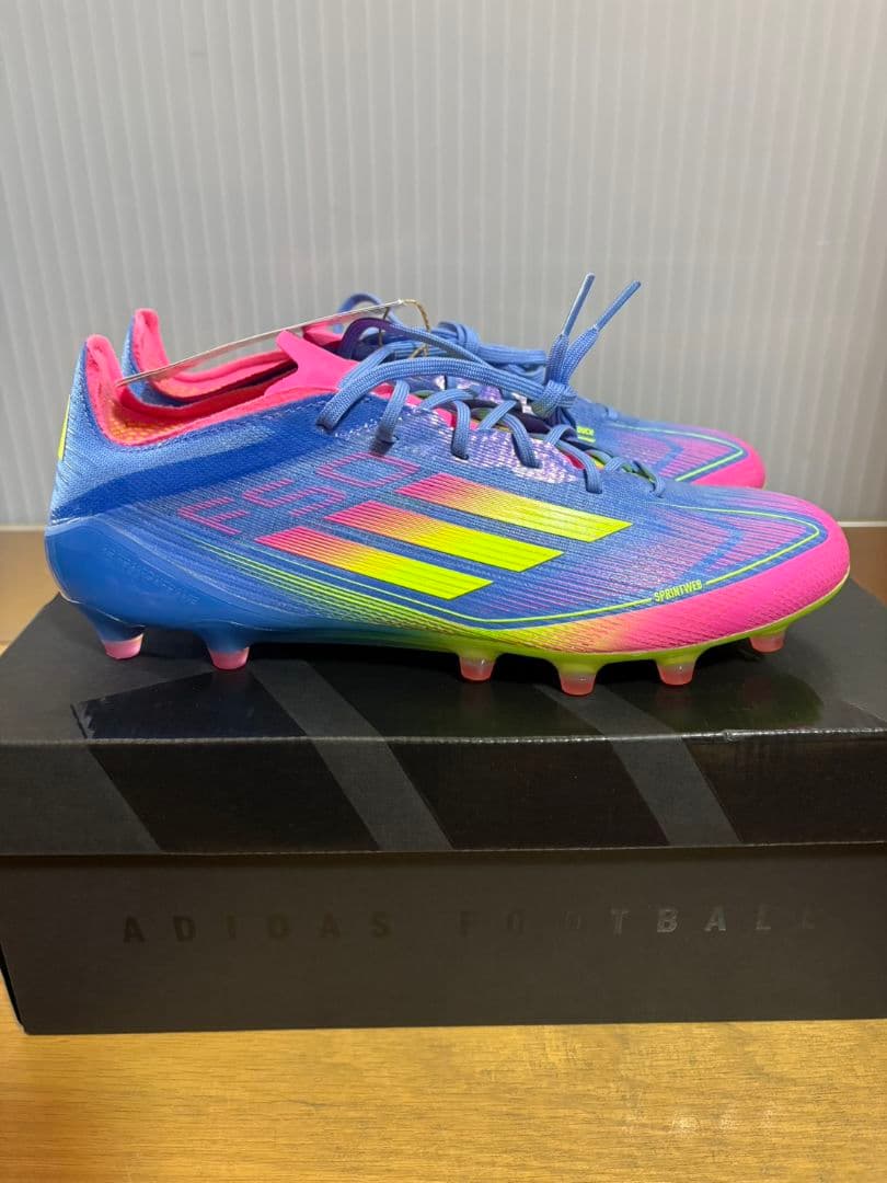 新品・未使用　F50 ELITE AG　サイズ２５センチ