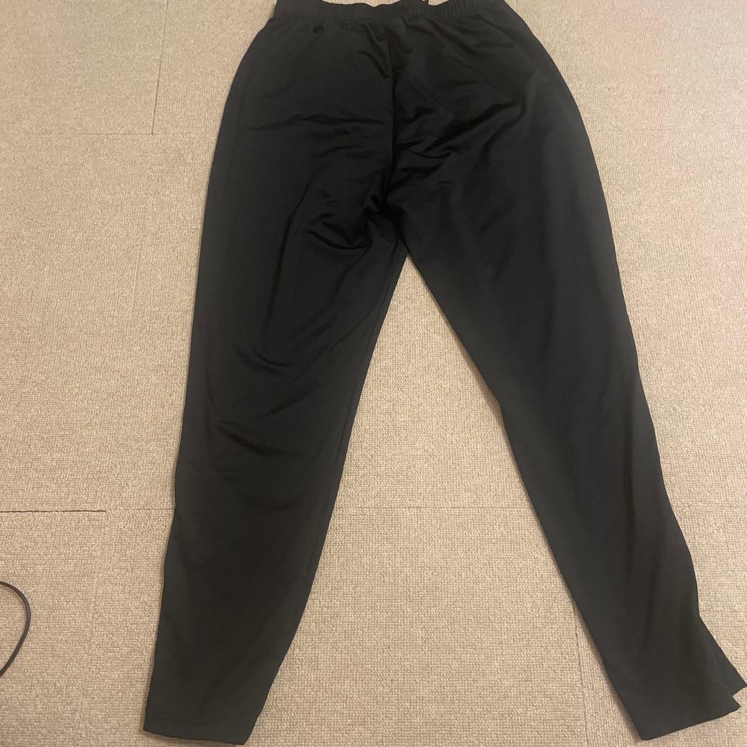 拓殖大学サッカー部　New Balance ブラックジャージ セット