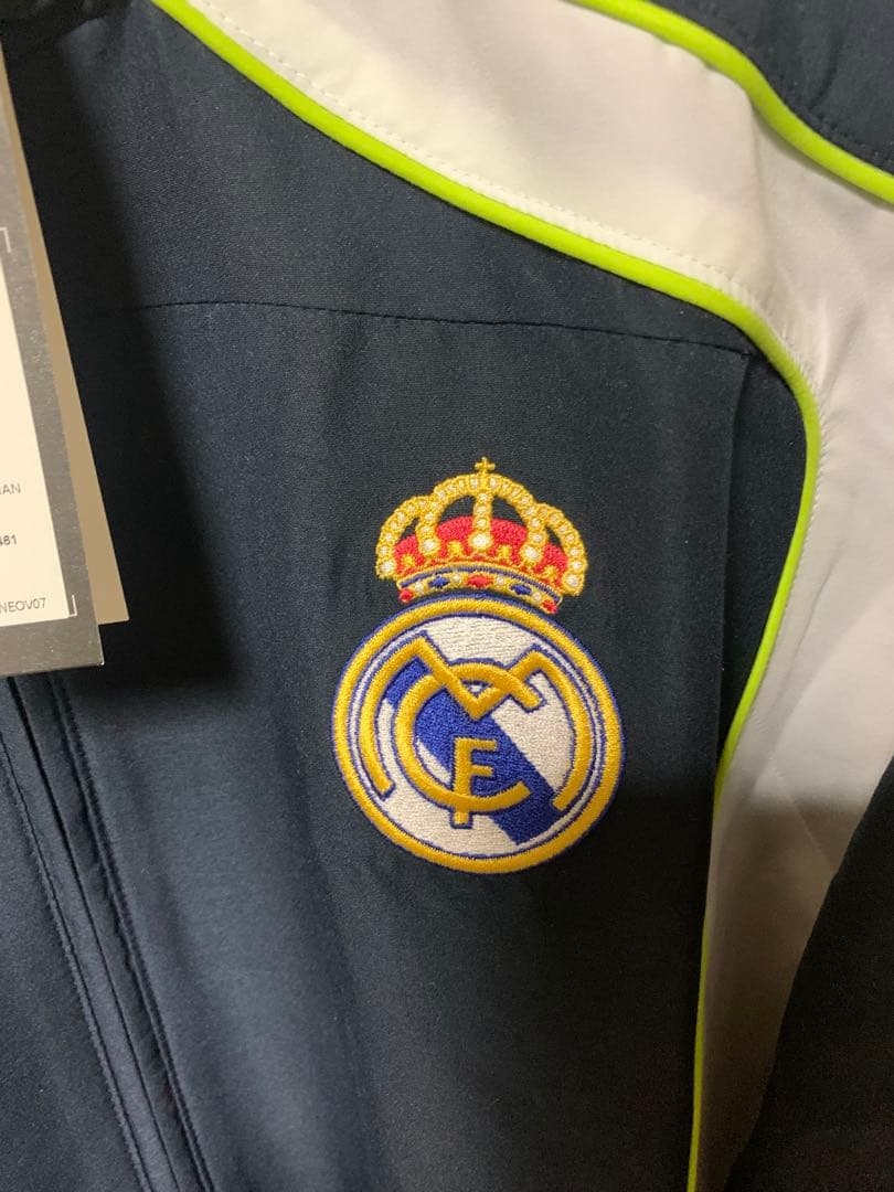 ⭐️新品未使用⭐️ レアルマドリード URBANPURIST トラックトップ