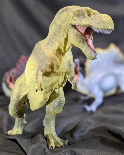 恐竜一番くじＡ賞・ラストワン賞スピノサウルス＆Ｂ賞ティラノサウルス３体セット