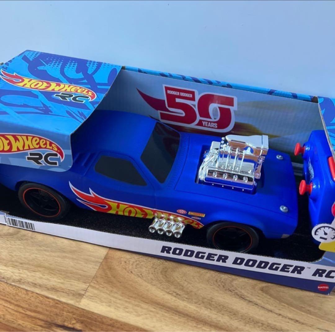 【新品】Hot Wheels Rodger Dodger RC ラジコンカー
