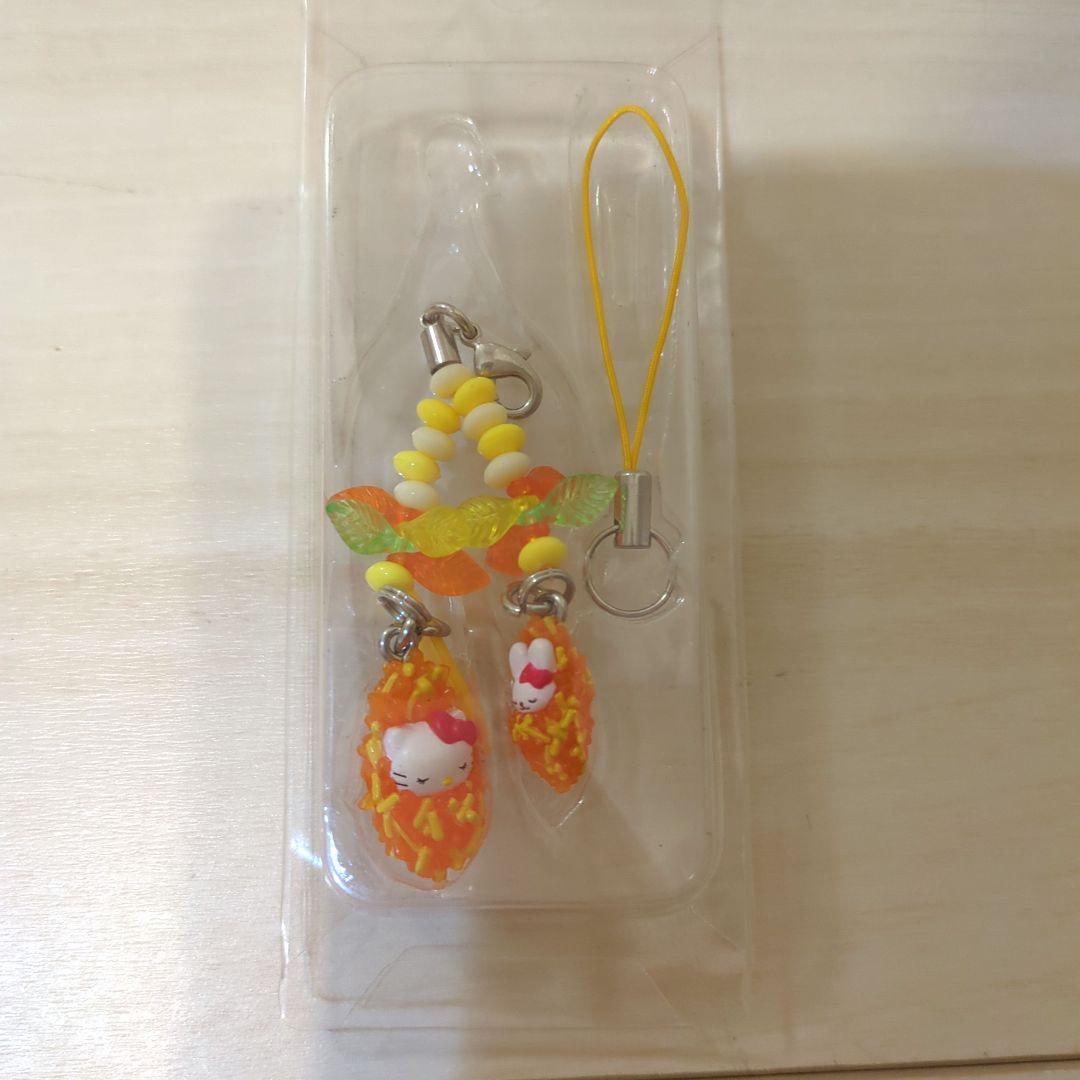 【まとめ売り】ハローキティご当地ストラップ 29品+おまけ1つ 色々詰め合わせ