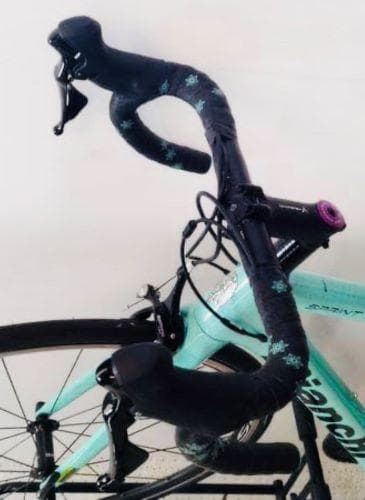 J・店 【中古品】 Bianchi ビアンキロードバイク25インチスタンド付