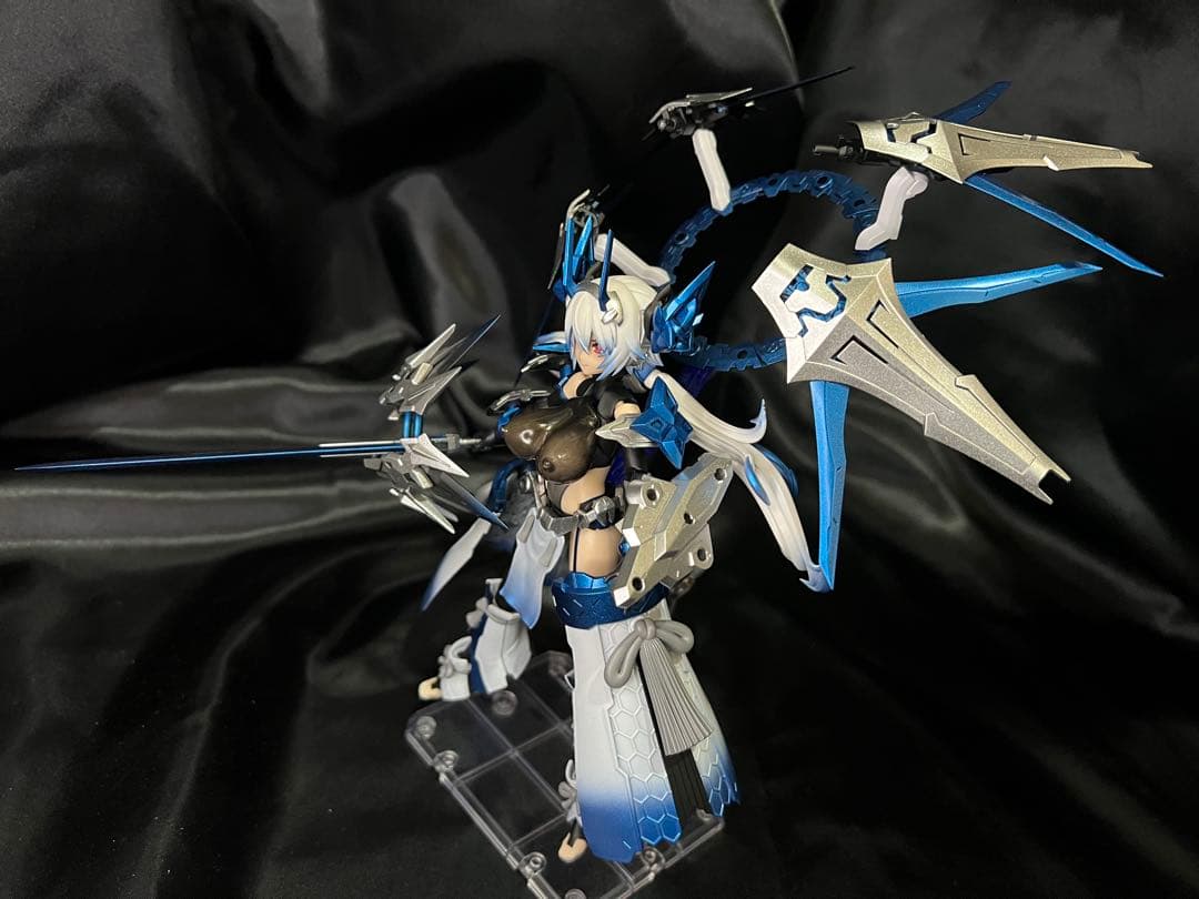 メガミデバイス 【皇巫 スサノヲ レガリア】 美プラ 完成品 塗装品