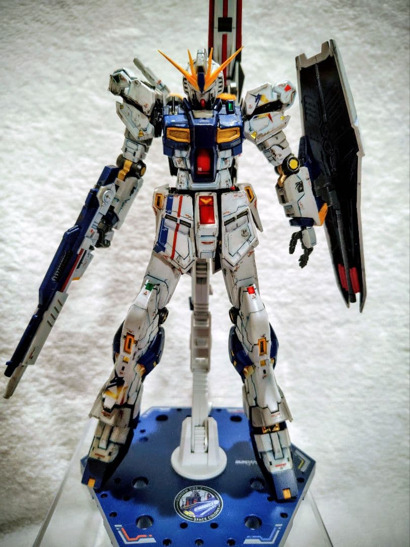 塗装済み完成品RGνガンダム　福岡