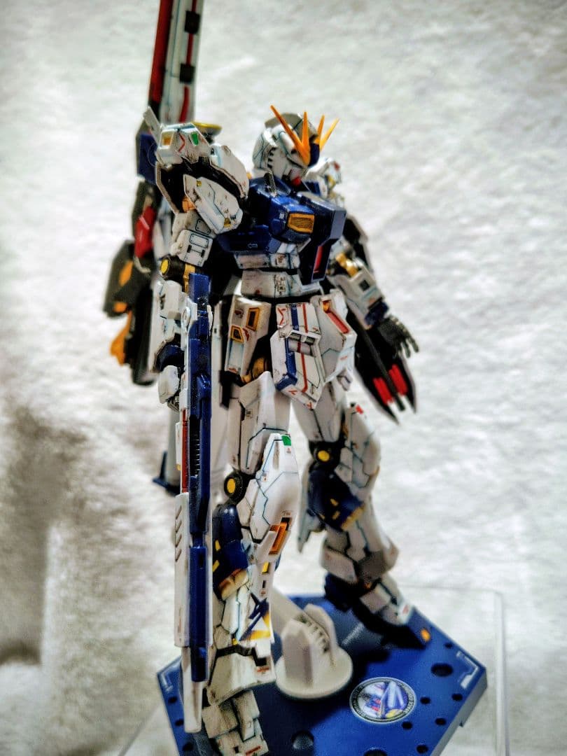 塗装済み完成品RGνガンダム　福岡