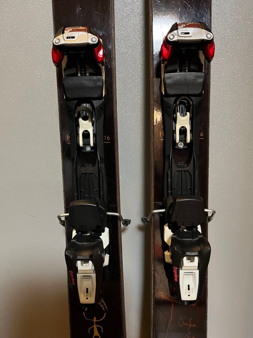 スキー板　SKI LOGIC Howitzer 176cm