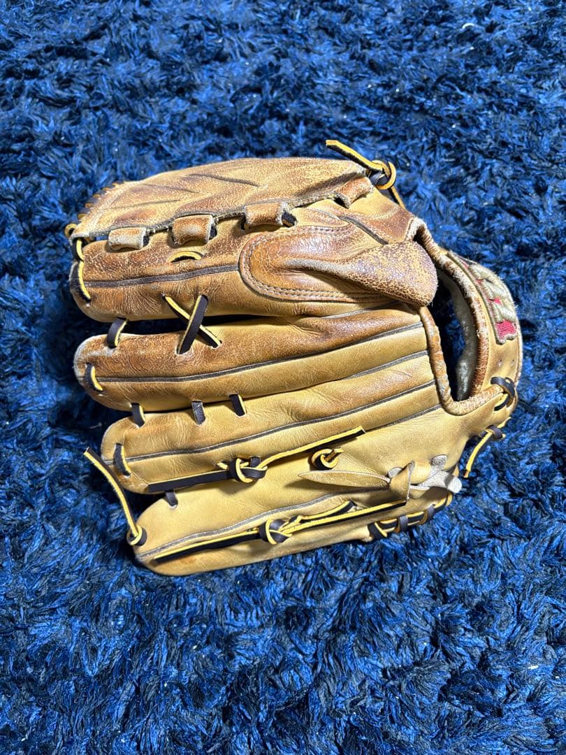 Wilson 硬式グローブ ピッチャー用　黄色