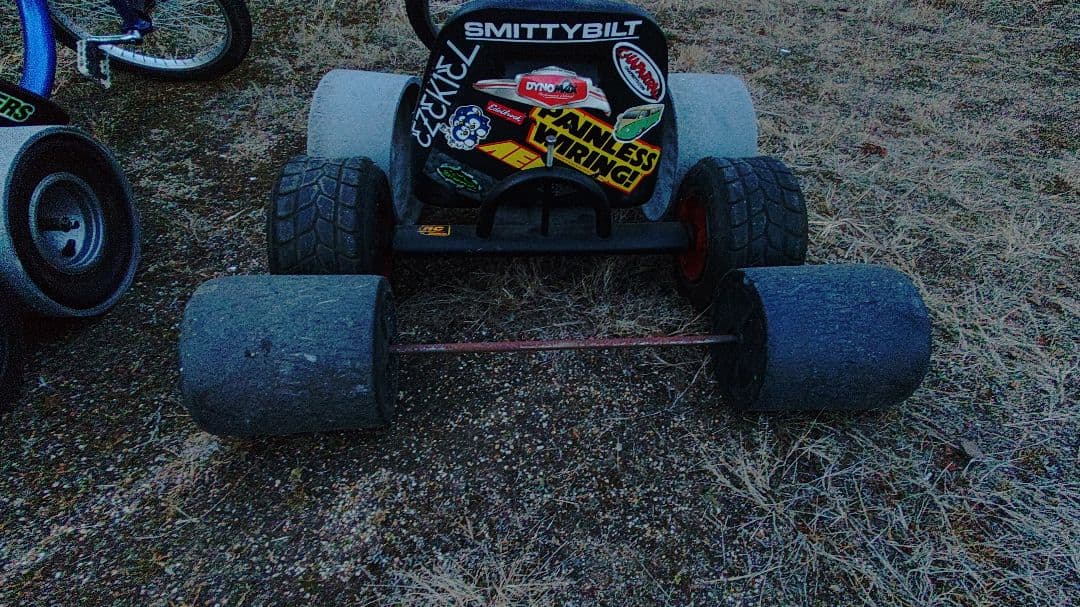 Smittybilt スケートボード 赤ホイール ドリフト3輪車 d1トライク