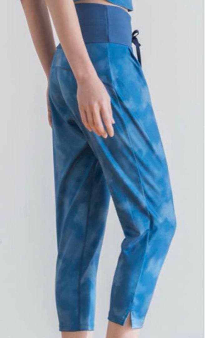 【新品タグ付き】 【SUKALA】ドットプリントジョガーパンツ Mサイズ