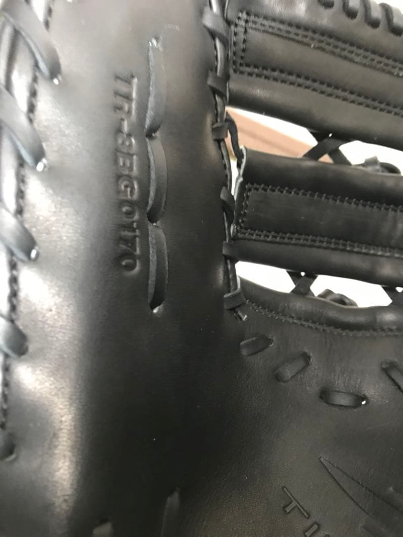 TIGORA ファーストミット　超美品‼️