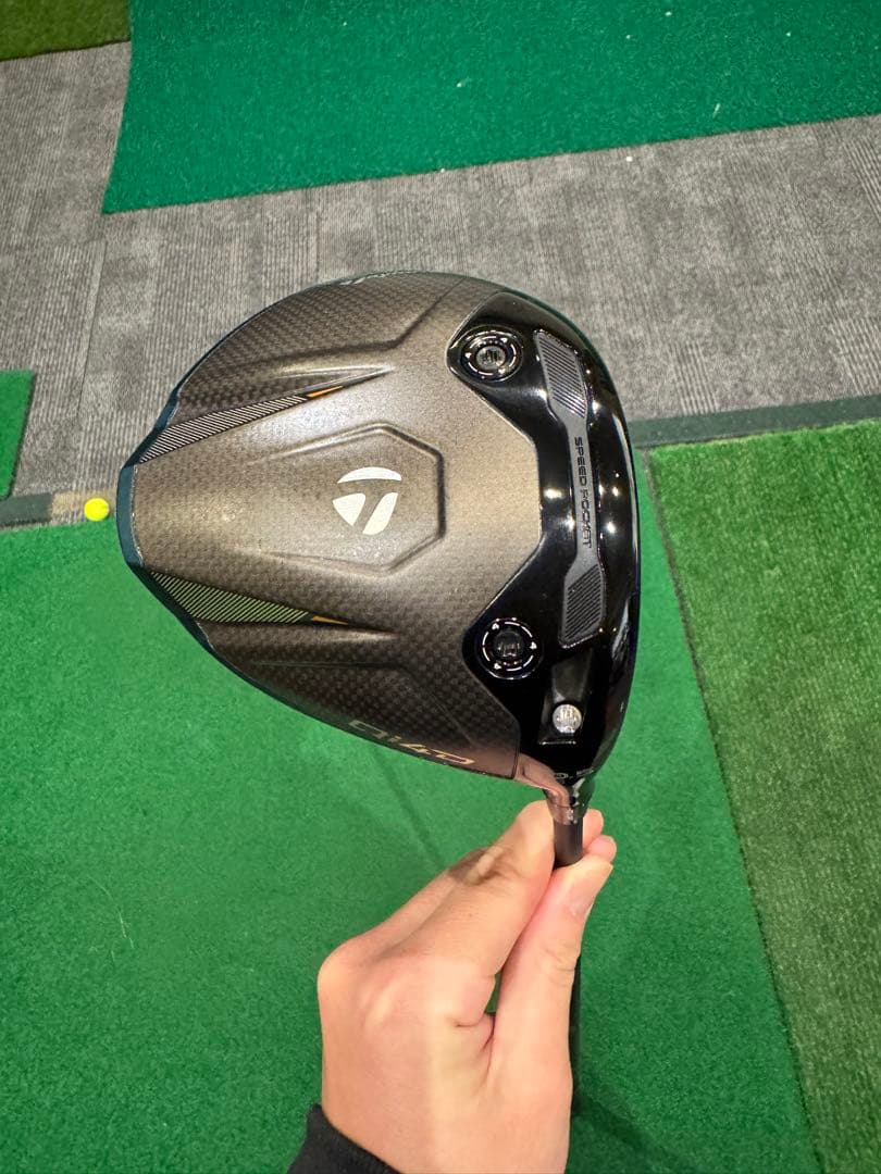 テーラーメイド　QI4D ドライバー