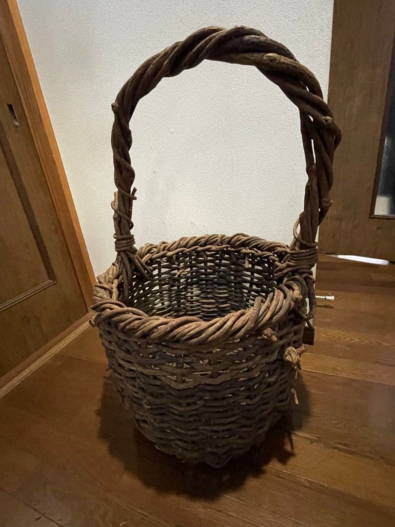 送料無料　天然アケビ蔓 籠 大型 職人手作り 民藝 アンティーク オブジェ