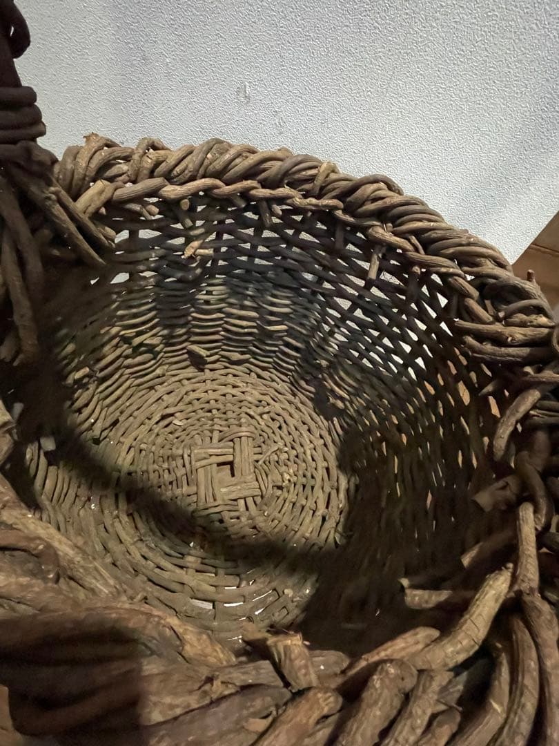 送料無料　天然アケビ蔓 籠 大型 職人手作り 民藝 アンティーク オブジェ