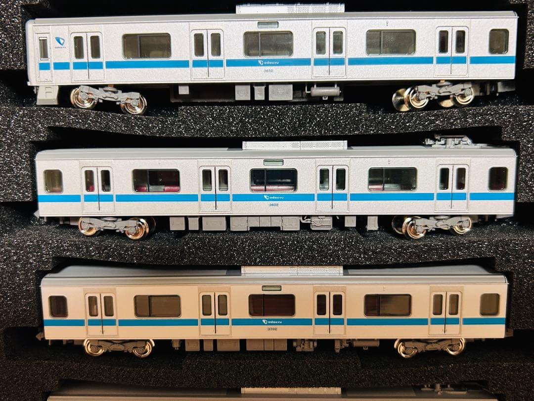 小田急3000形3652編成ロイヤルブルー帯8両セット動力付き