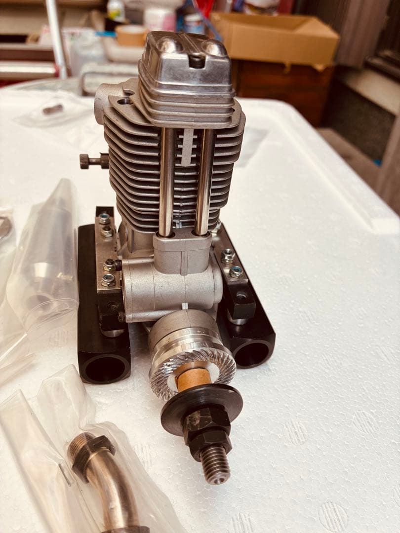 OS 91サーパス　4サイクルエンジン