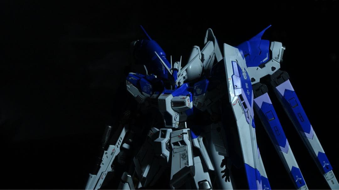 RG Hi-νガンダム 全塗装完成品