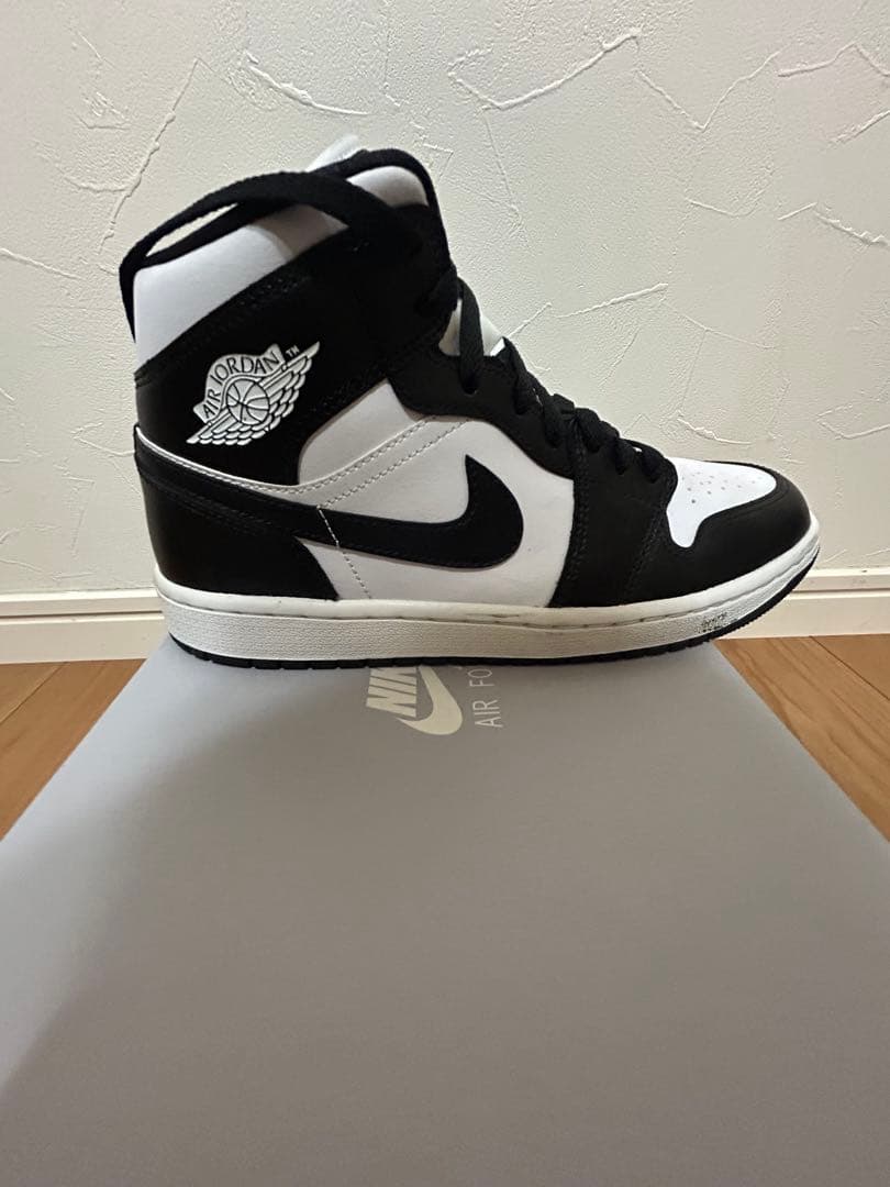 Air Jordan パンダ　ミッドカット　26.5cm