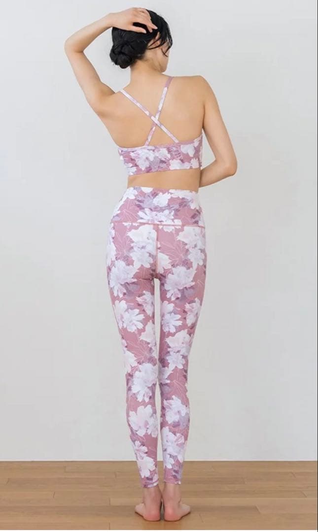 【SUKALA】プルオーバー付きトリプルセットアップ