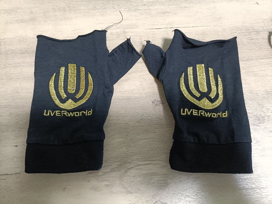 UVERworld 指なしグローブ 音楽メッセージ