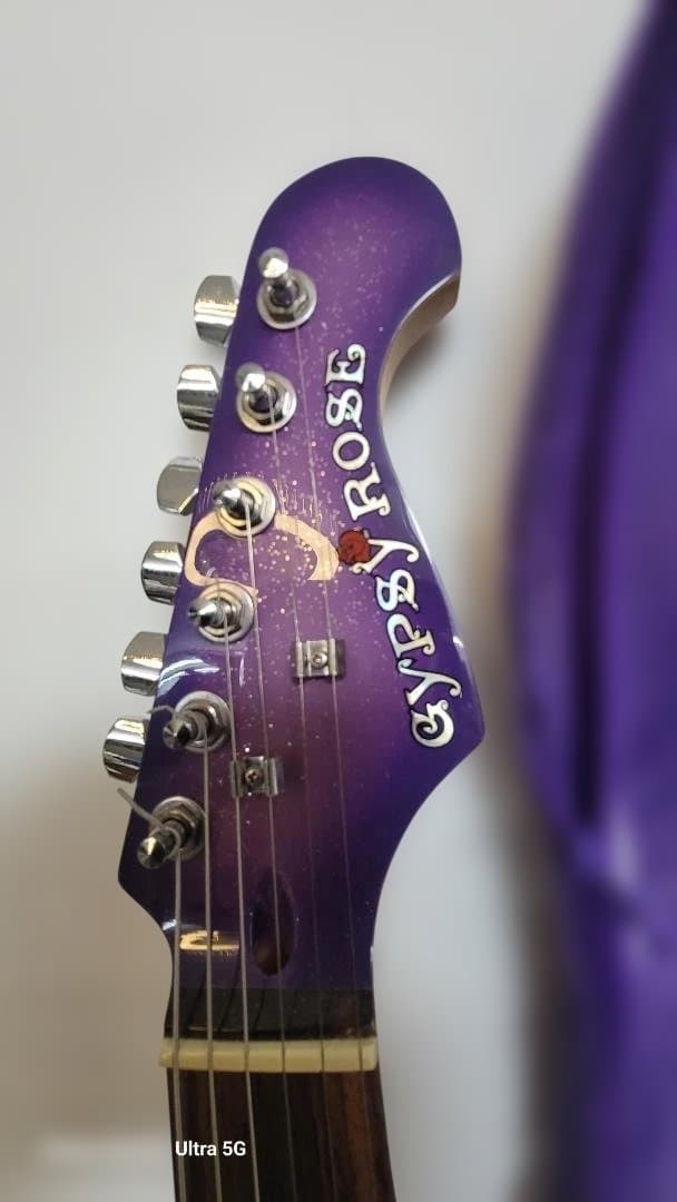 超美品★Gypsy Rose ストラトキャスター パープル★ケース付き