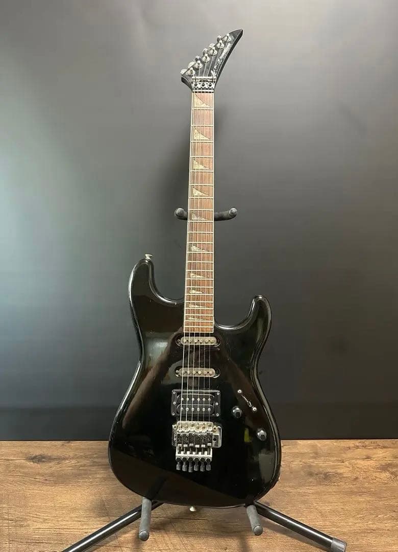 ARIA PRO II DIAMOND SERIES ストラト