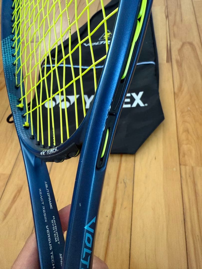 YONEX 　ボルトレイジ5vs　UL1