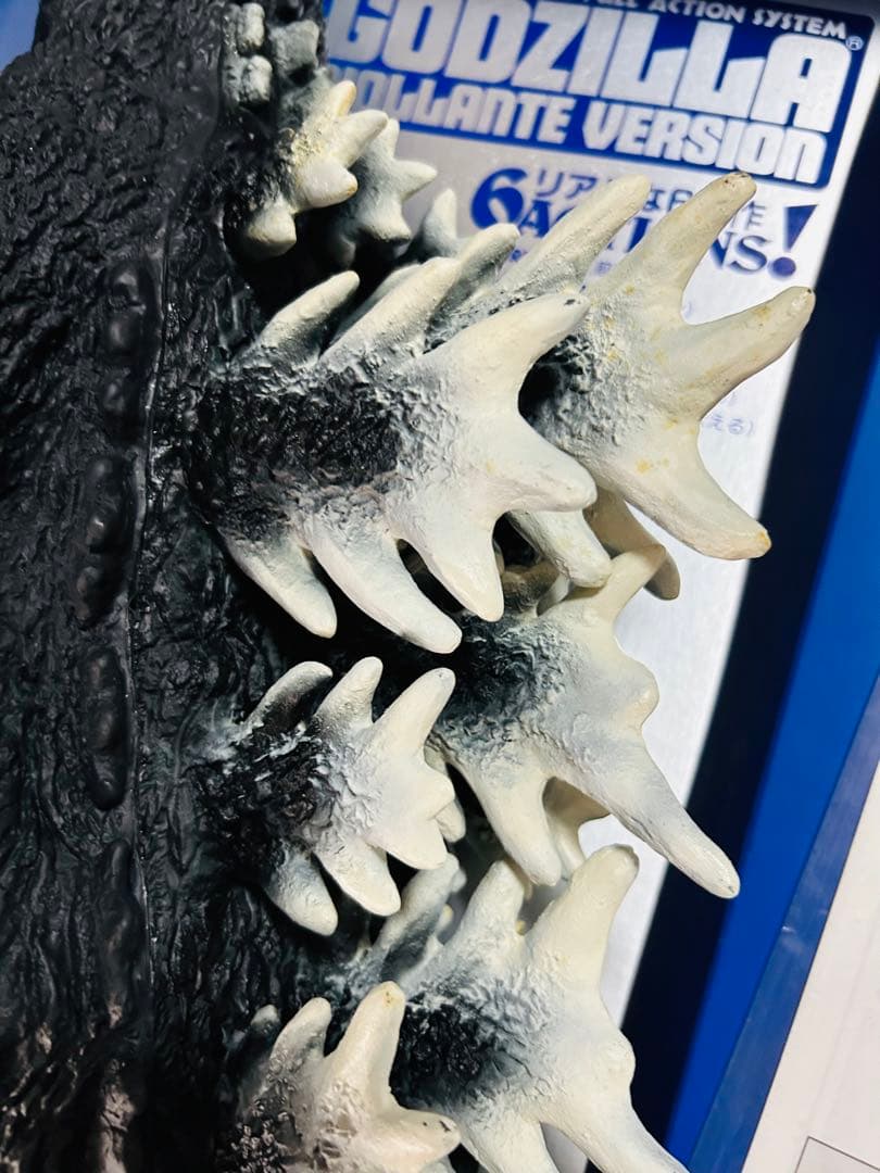 東京マルイ　ゴジラ　ビオランテバージョン