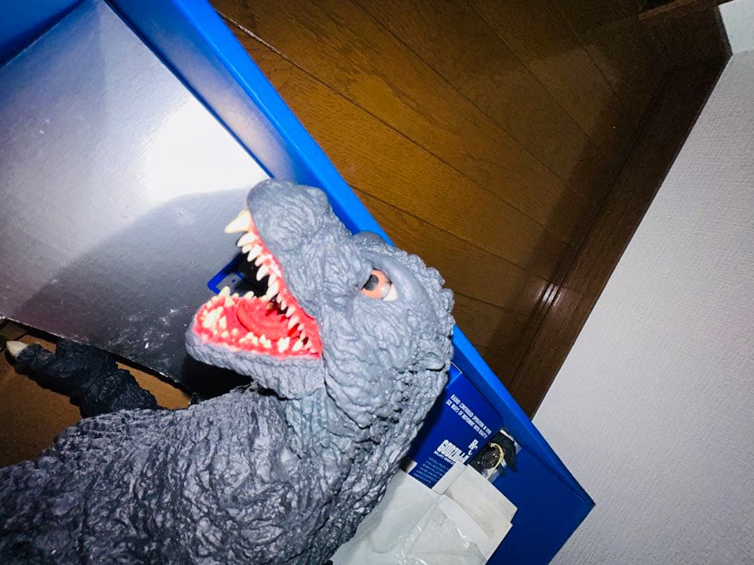 東京マルイ　ゴジラ　ビオランテバージョン