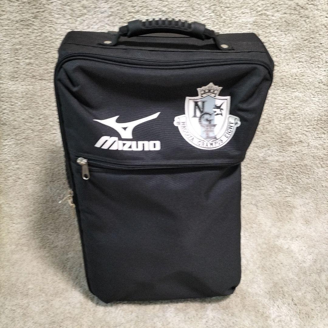 名古屋グランパス　Mizuno キャリーケース 黒