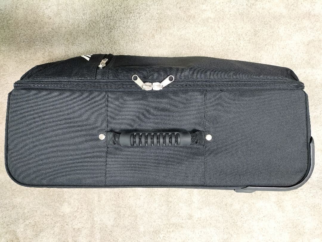 名古屋グランパス　Mizuno キャリーケース 黒