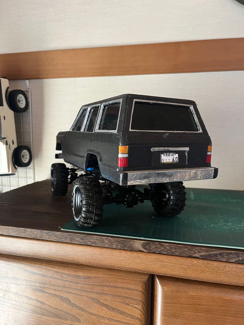 Z圭　クローラー　レア角目60ボディ　３Racing 1/10サイズ