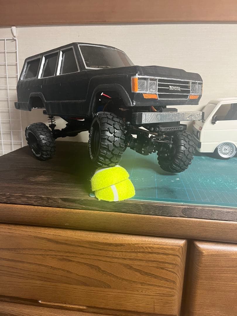 Z圭　クローラー　レア角目60ボディ　３Racing 1/10サイズ