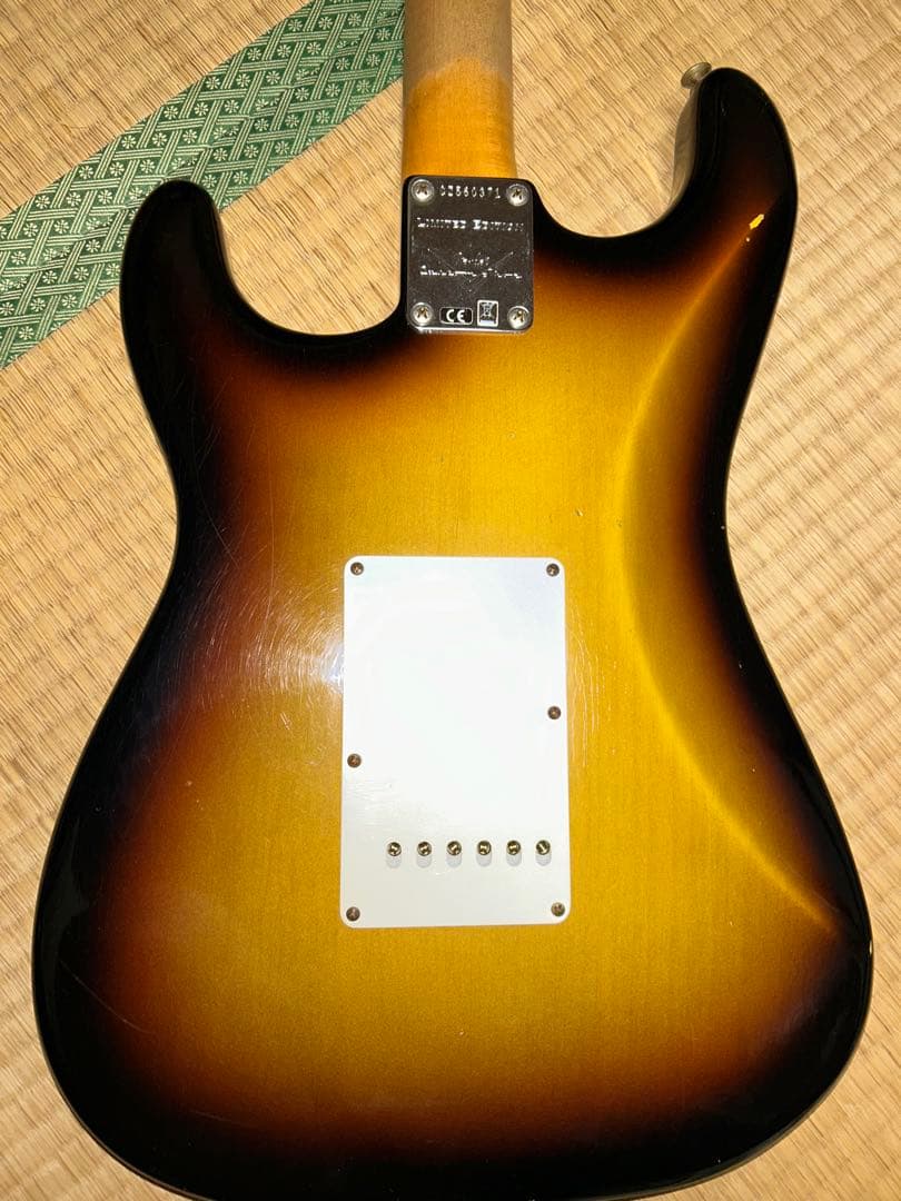 Fender Stratocaster サンバーストモデル