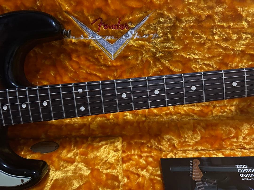 Fender Stratocaster サンバーストモデル