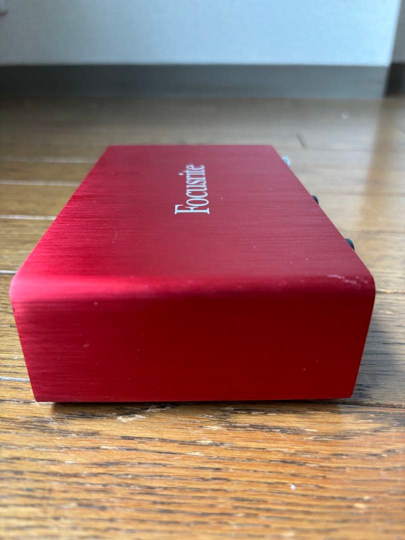 【美品】Focusrite Scarlett 2i2 オーディオインターフェース